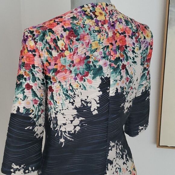 Joseph Ribkoff | Floral and Texured Light Jacket - Picture 7 of 8